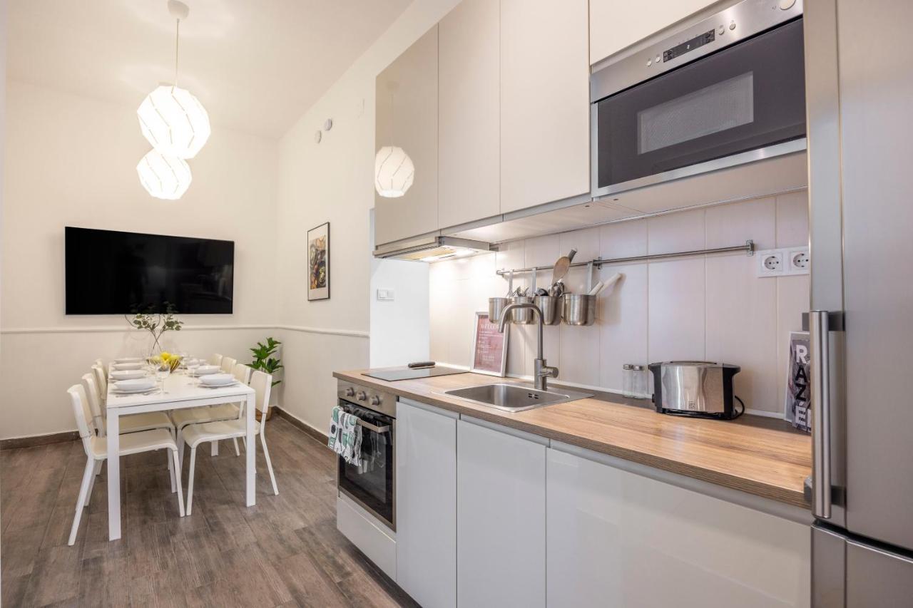 Central Grand Apartment With 5Bedrm 2Bathroom Βουδαπέστη Εξωτερικό φωτογραφία