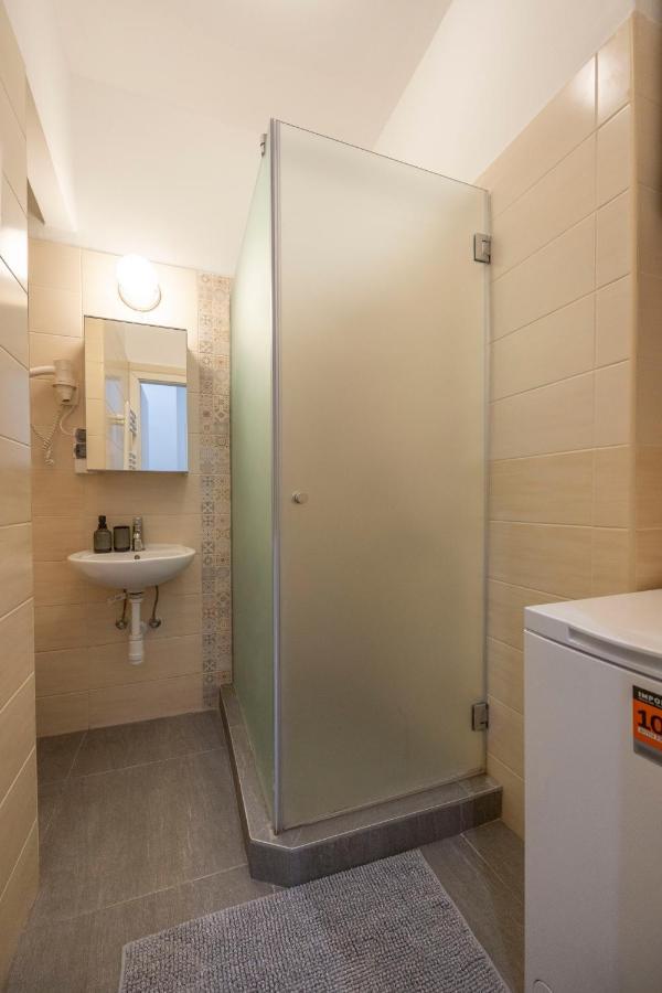 Central Grand Apartment With 5Bedrm 2Bathroom Βουδαπέστη Εξωτερικό φωτογραφία