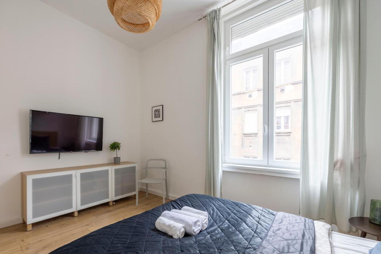 Central Grand Apartment With 5Bedrm 2Bathroom Βουδαπέστη Εξωτερικό φωτογραφία