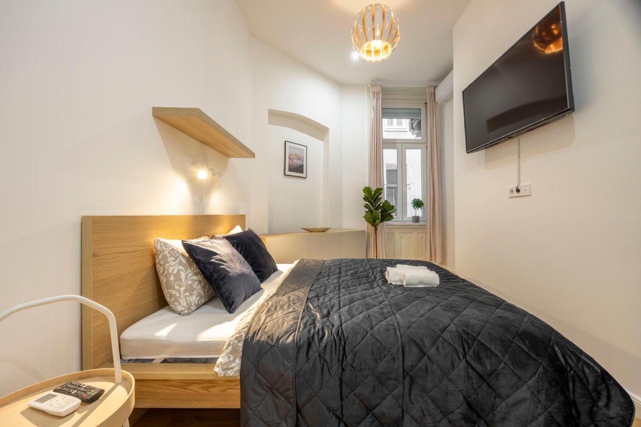 Central Grand Apartment With 5Bedrm 2Bathroom Βουδαπέστη Εξωτερικό φωτογραφία