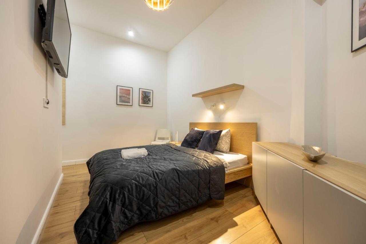 Central Grand Apartment With 5Bedrm 2Bathroom Βουδαπέστη Εξωτερικό φωτογραφία